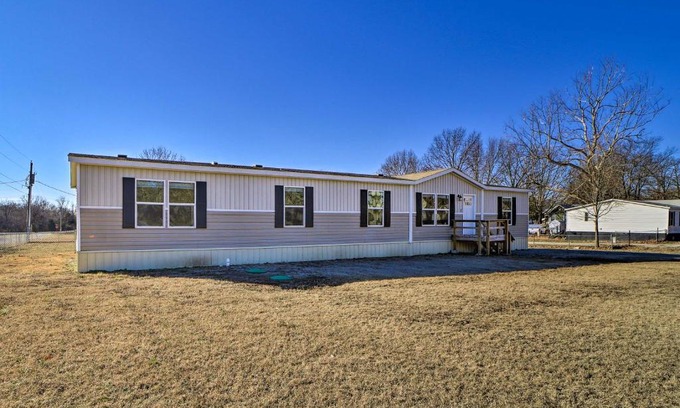 Afton Haus | Close to Marinas Bernice Home with Large Yard
