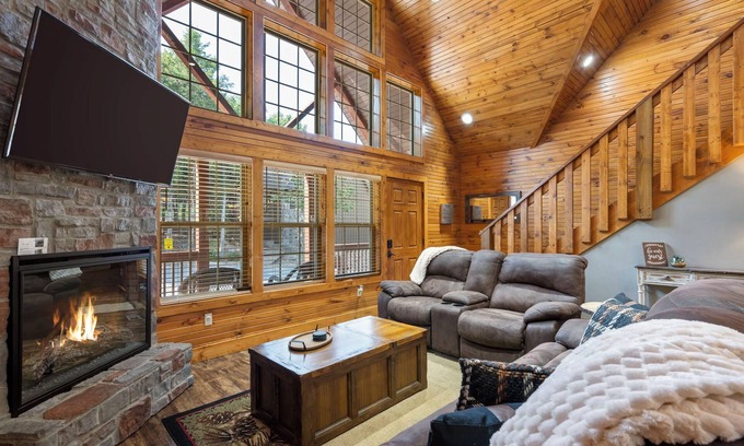 Reeds Spring Haus | Whispering Pines - Brand New 4 Zi, 4 Bäder in Stonebridge