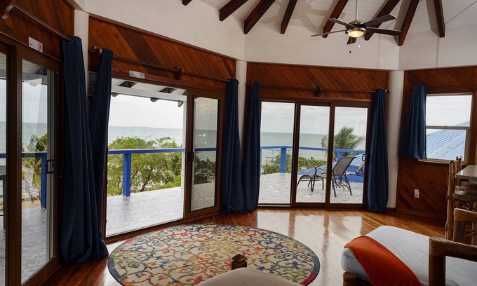 Caribbean Way Wohnung | Closer to paradise and heaven in this look-out apartment - seen on HGTV!