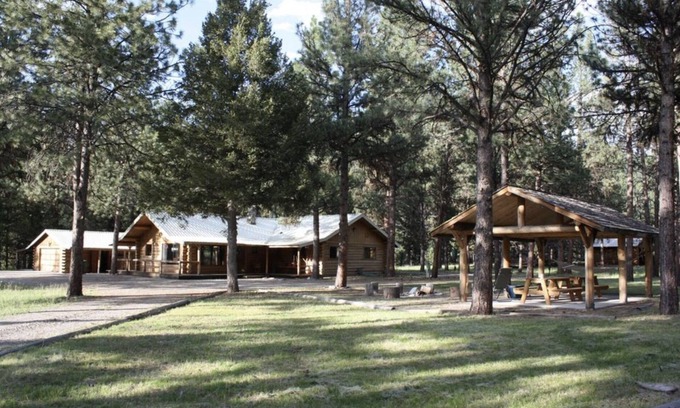 Darby Kabine | Coal Creek Mountain Lodge PREMIER mountain lodge with beautiful scenic views!