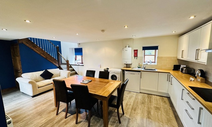 Buckton Hütte | Coast Cottage - a very spacious, dog friendly, cottage for 4 guests