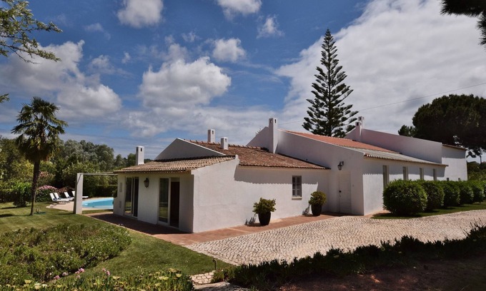 Alfarrobeira Haus | Küstenrefugium mit privatem Pool