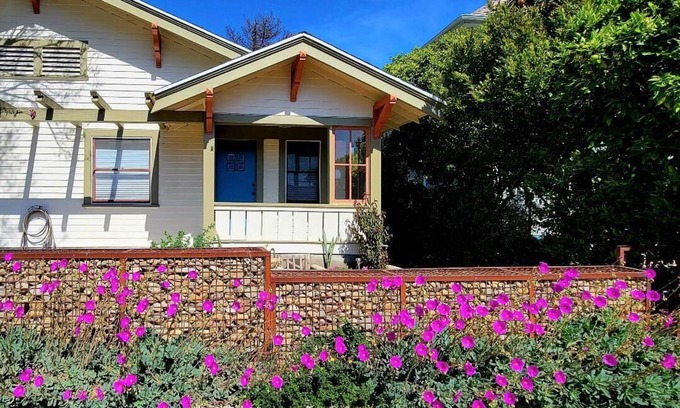 Ventura Hütte | Coastal Ventura Charmer #2