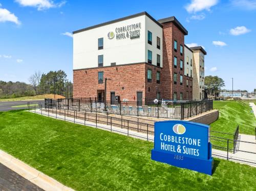 Cullman Hotel | Cobblestone Hotel & Suites - Cullman