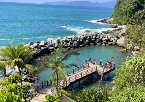 Conceicao de Jacarei Wohnung | Cobertura no Porto Real - Vista Mar, Jacuzzi e Churrasqueira