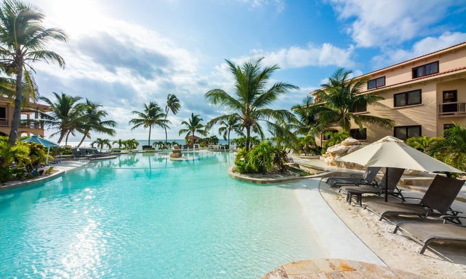 San Pedro Hotel | Coco Beach Resort