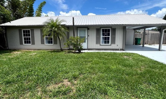 Port Saint John Haus | Cocoa Pool House Getaway