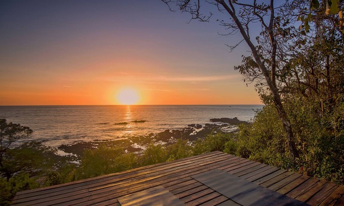 Marbella Haus | Cocobolo Beach House. Ocean View. Beach Front. Private Community