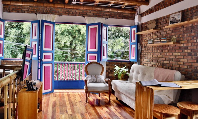 Luna Park Wohnung | Colonial style apartment, quiet and cozy in central area of Circassia