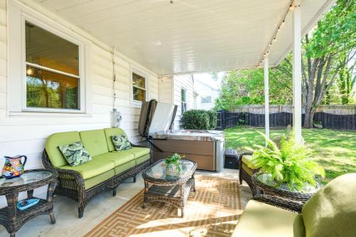 Roanoke Haus | Colorful Roanoke Vacation Rental with Hot Tub!