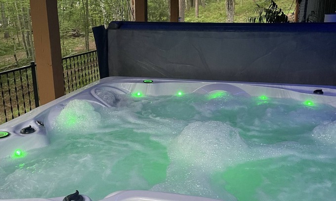 Danbury Haus | Come enjoy the best Wisconsin has to offer! Hot tub, sauna, pool, and new decor!