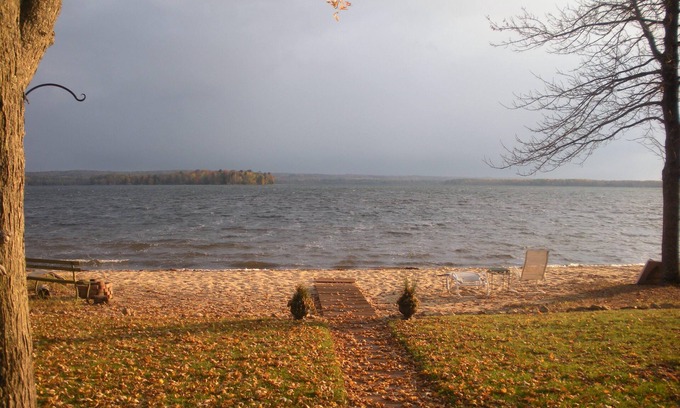 Interlochen Haus | Interlochen familienfreundlicher Lakefront Retreat