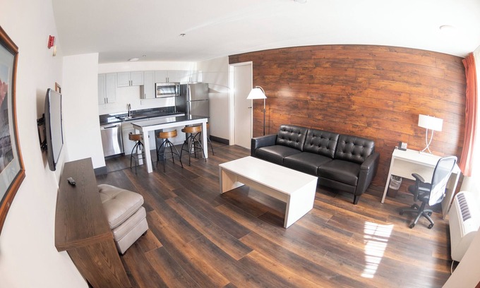 Minden Hotel | Come stay in this 1st floor 1 bedroom suite in Nevada!