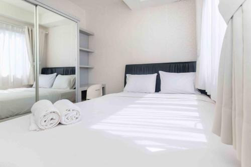 Cipulir Wohnung | Comfort and Simple 2BR at Pakubuwono Terrace Apartment By Travelio