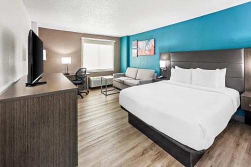 Lake Arbor Hotel | Comfort Inn Largo-Washington DC East