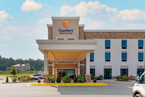 East Ellijay Hotel | Comfort Inn & Suites East Ellijay