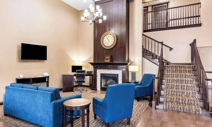 Heath Hotel | Comfort Inn & Suites Columbus East