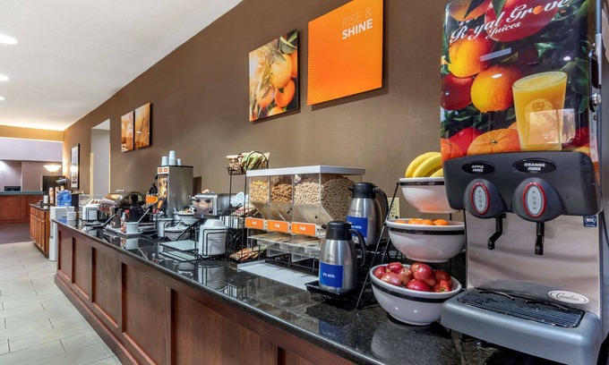 Lee's Summit Hotel | Comfort Inn & Suites Lees Summit - Kansas City