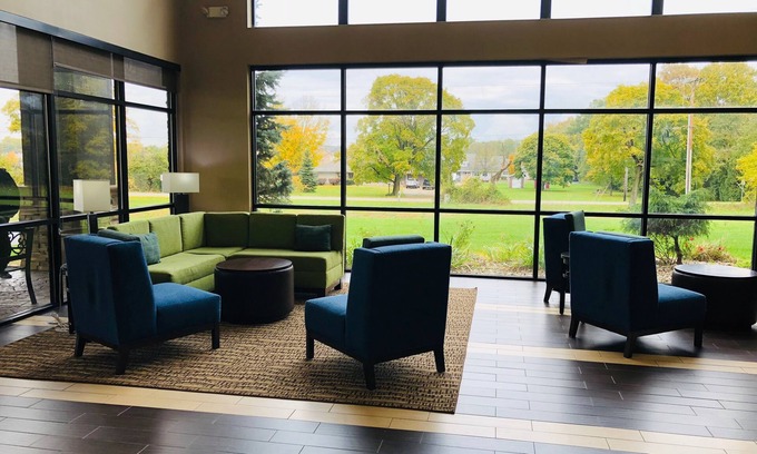 Elkhart Hotel | Comfort Suites South