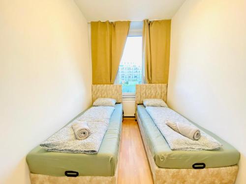 Liesing Wohnung | Comfortable 5BR Apt Well Connected Location