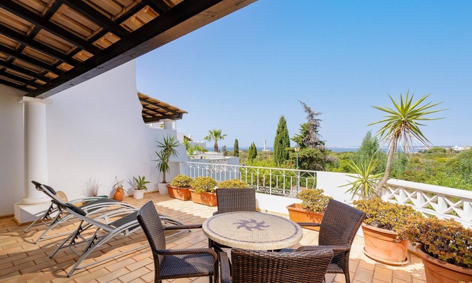 Ferragudo Wohnung | Komfortable Wohnung mit Meerblick in Strandnähe