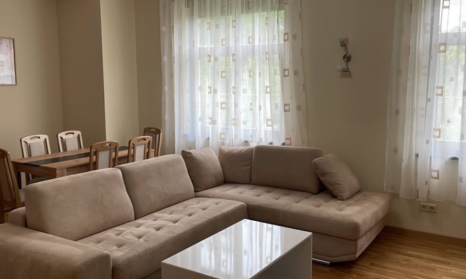 Meljine Wohnung | Comfortable apartment with garden