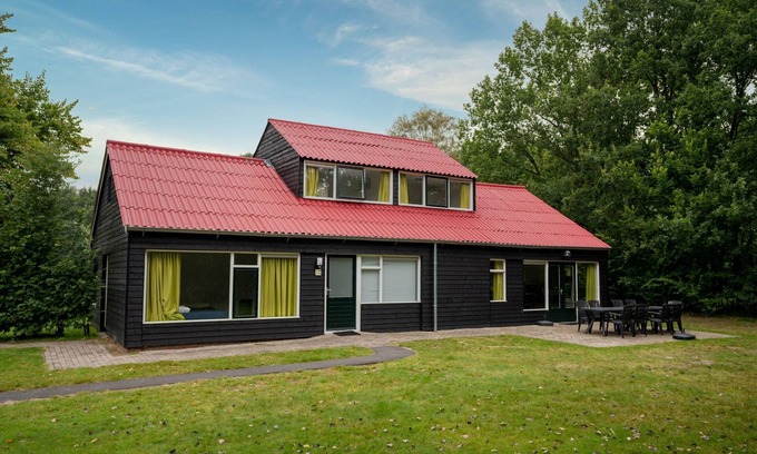 Midlaren Haus | Komfortables Haus in einem waldreichen Ferienpark