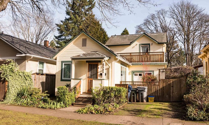 West Eugene Haus | Komfortabel umgebautes 1910 Cottage - Einfacher Zugang zu allem