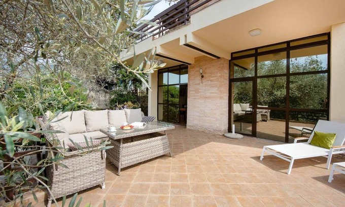 Budva Villa | Comfortable two-storey villa with four bedrooms