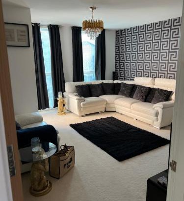 Manchester Villa | commonwealth