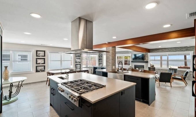 Cocoa Beach Resort | Compass 2BR Suite - Gourmet Kitchen - Water view