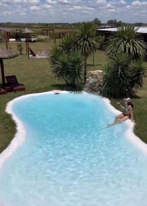 Caseros Kabine | Complejo "La Roca" - Cabañas y Hospedaje