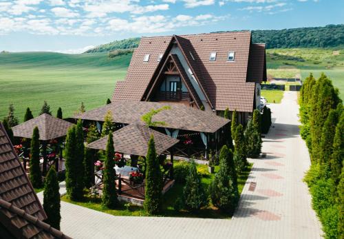 Onesti Haus | Complex Hanul Cavalerului
