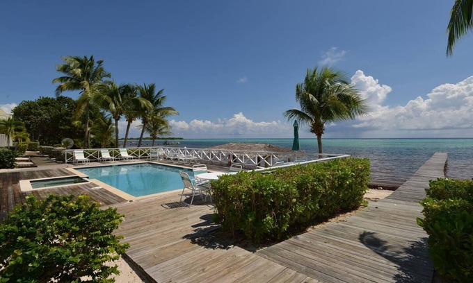 Blossom Village Eigentumswohnung | Conch Club 4 on Little Cayman Island