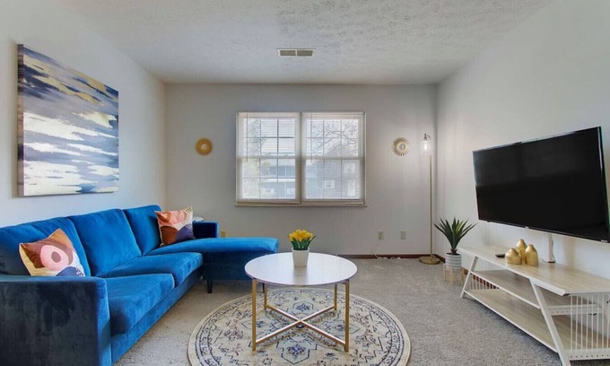 North Canton Wohnung | Contemporary 1 BD | Near Hall of Fame & Airport