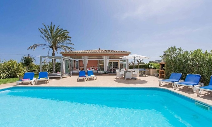 Les Palmeres Villa | Contemporary One-Level Villa, A/C, Private Pool, Mountain Views - 20mins Walk to Port de Pollenca!