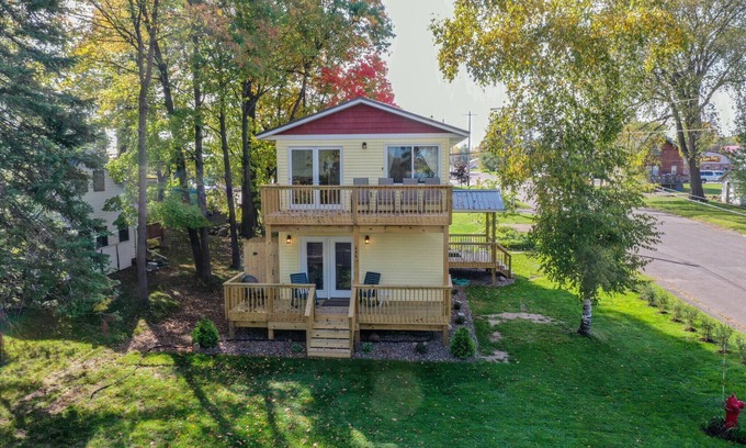 Isle Kabine | Conveniently located New Cabin at Lake Mille Lacs