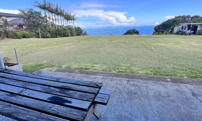 Coopers Beach Haus | Coopers Haven Beachfront House