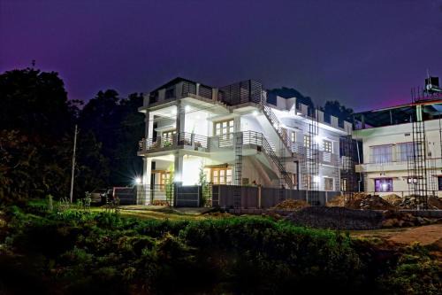 Madikeri Haus | Coorg Rahul Villa- 3 Deluxe Bedrooms