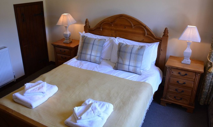 Kerne Bridge Wohnung | Coppett · 14th c. Conversion nestled in the Wye Valley