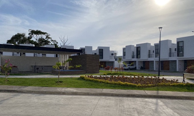 Valle Dorado Eigentumswohnung | Corales Residencial