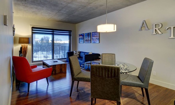 Cite-Universitaire Wohnung | Corporate Stays | La Garde | Modern 2BR