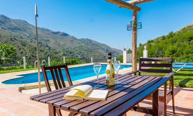 Nerja Villa | Cortijo Mari Carmen Nerja by Ruralidays