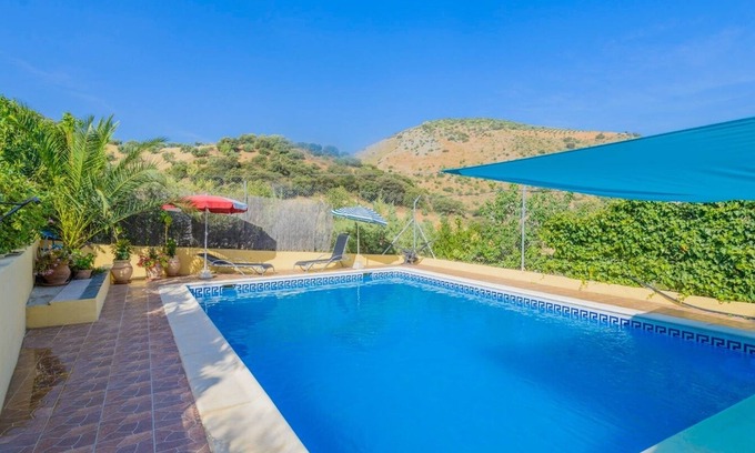 Iznajar Villa | Cortijo San Jose Iznájar by Ruralidays