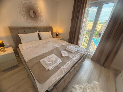 Stefanestii de Jos Wohnung | COSMO 3, 2 Rooms, 2 Beds, 1 Parking, Shopping & Swimming