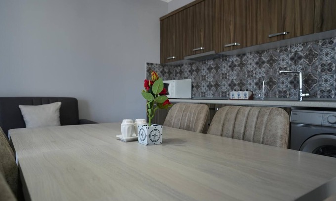 Vasilia Wohnung | Cosy 1+1 penthouse in the heart of longbeach Iskele sleeps up to 5 people