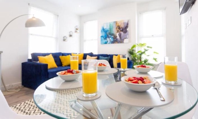Westcliff-on-Sea Wohnung | Cosy 2-Bedroom Beachside Apartment + Free Parking