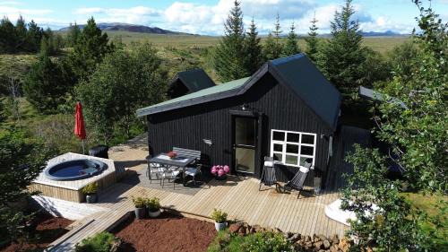 Selfoss Skihütte | Cosy and modern Chalet in Grímsnes, south of Iceland - Birta Rentals