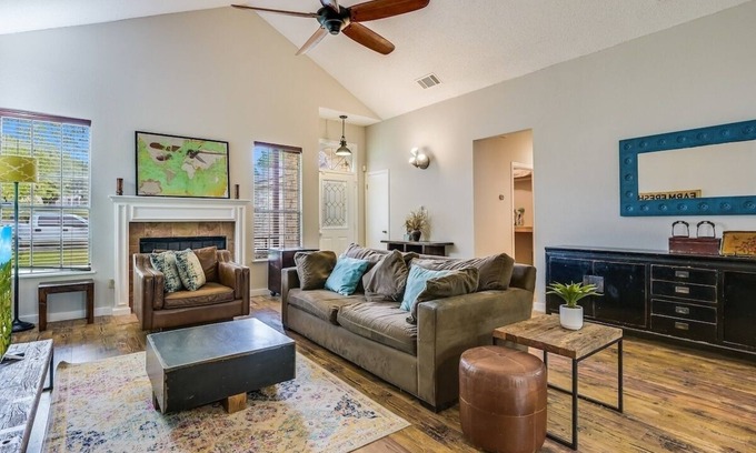 Wells Branch Haus | Sommer Special Cosy und Open 3/2 Plus Loft.