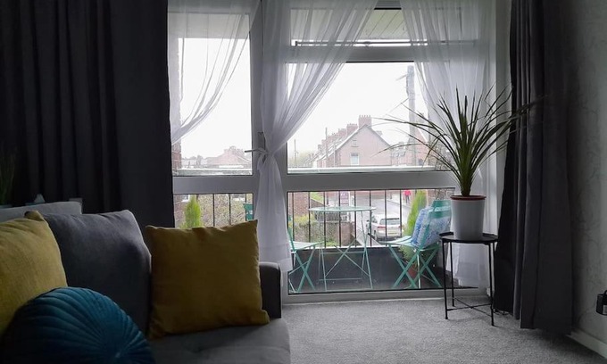 North Bitchburn Wohnung | Cosy Apartment with Balcony and Breakfast